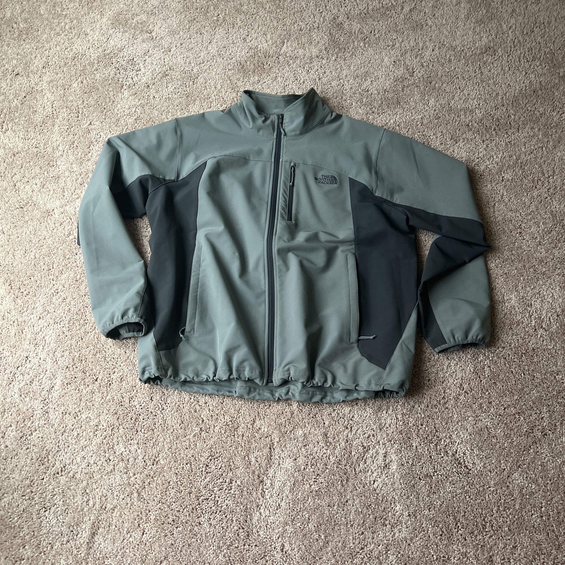 The North Face Men's Apex Bionic Softshell Jacket Gray Two-Tone Full Zip 1