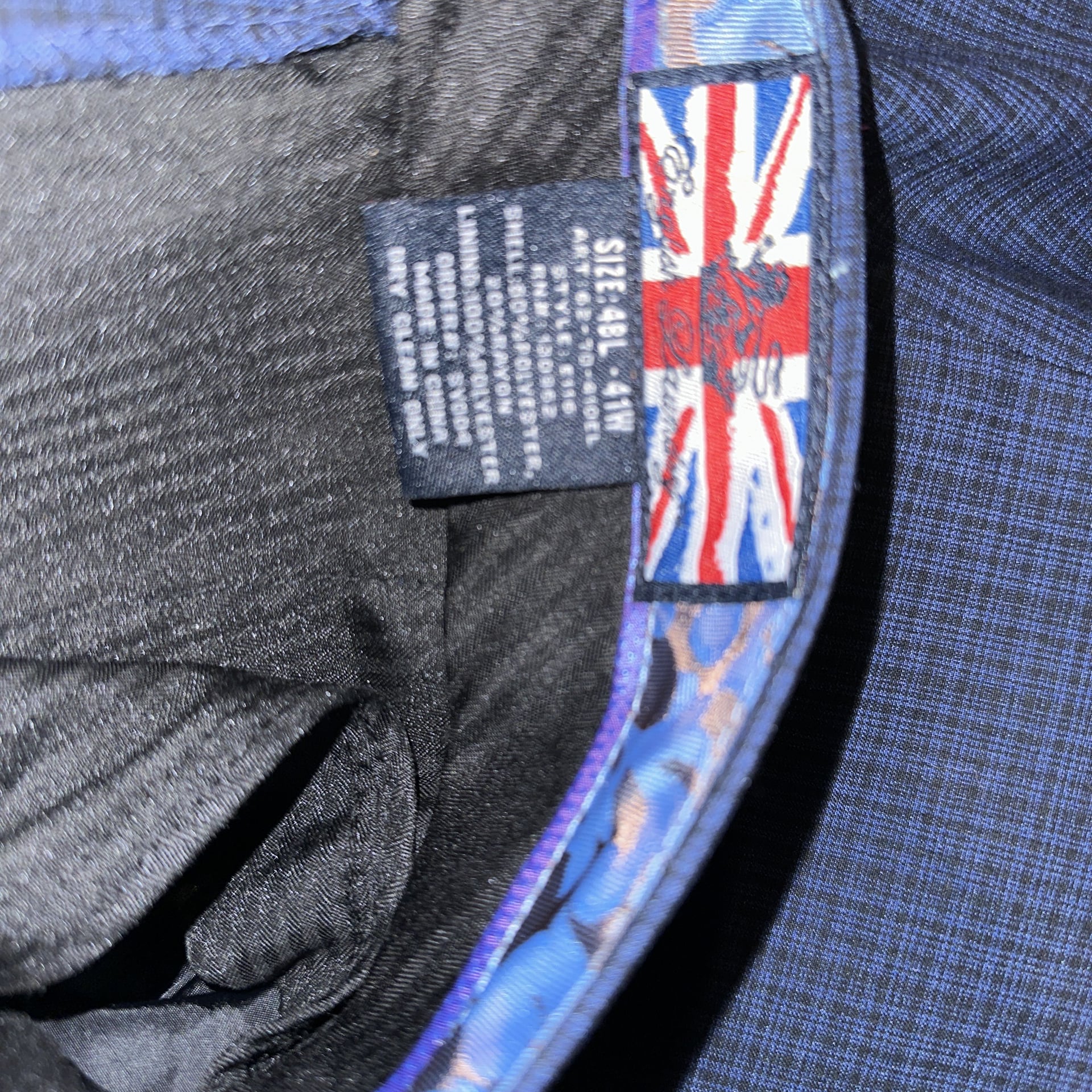English Laundry Men's Navy Micro-Grid Blazer with Paisley Lining 15