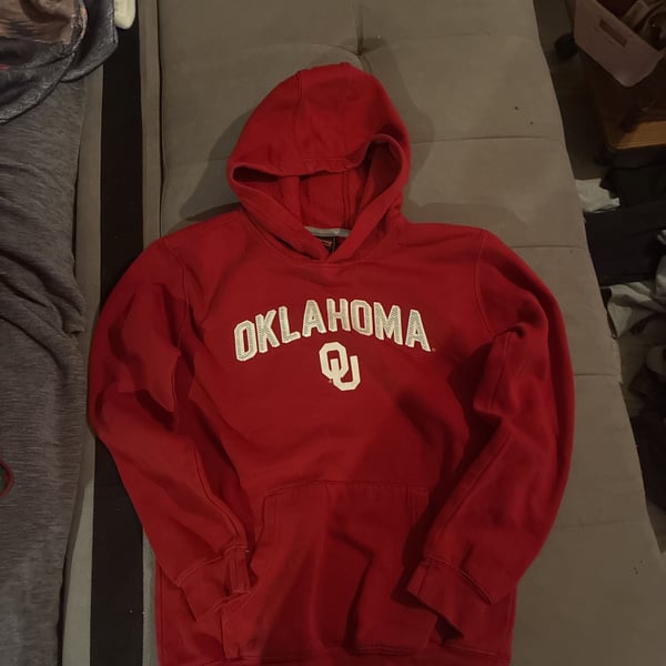 Vintage Oklahoma Sooners Embroidered Spell Out Pullover Hoodie