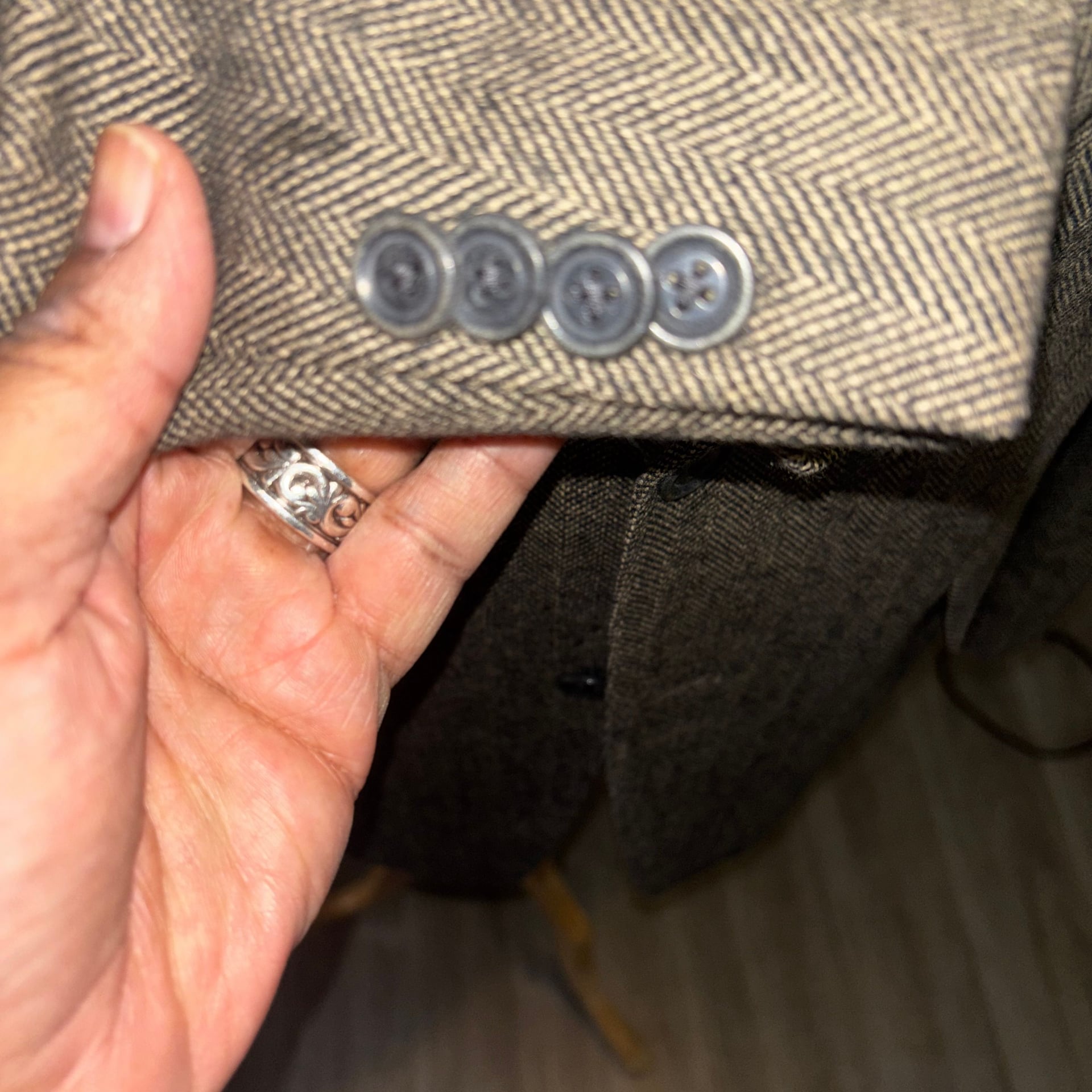 Hart Shaffner Marx 100% Pure Wool Brown Herringbone Blazer Sport Coat 42 R 3