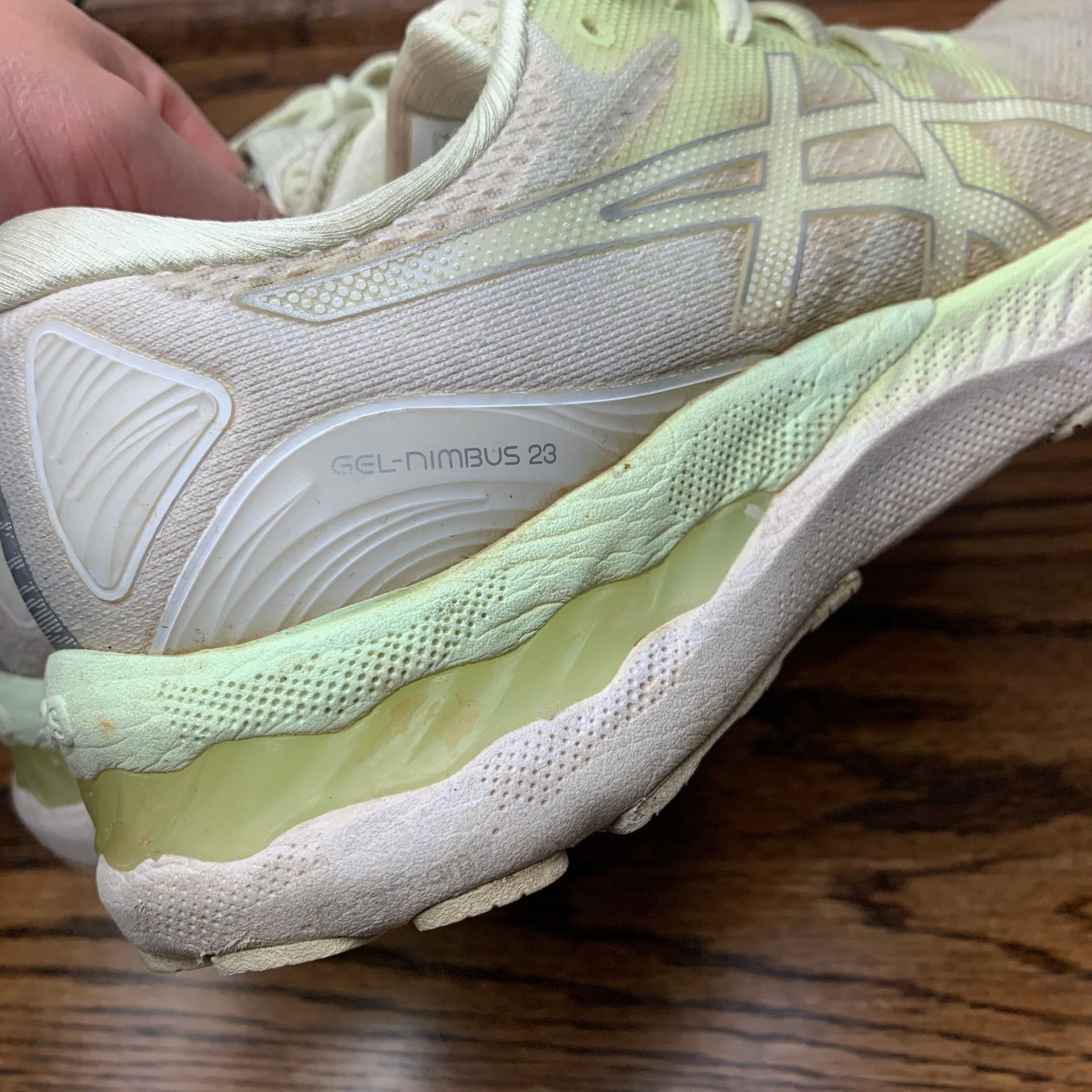ASICS Women's Gel-Nimbus 23 - Mint Tint / White 3