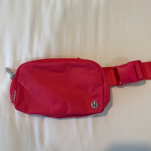lululemon Everywhere Belt Bag 1L 