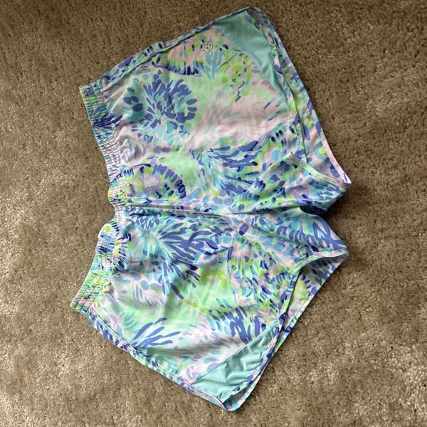 Lilly Pulitzer Luxletic Multi Shell of a Party Athletic Running Shorts, Size M
