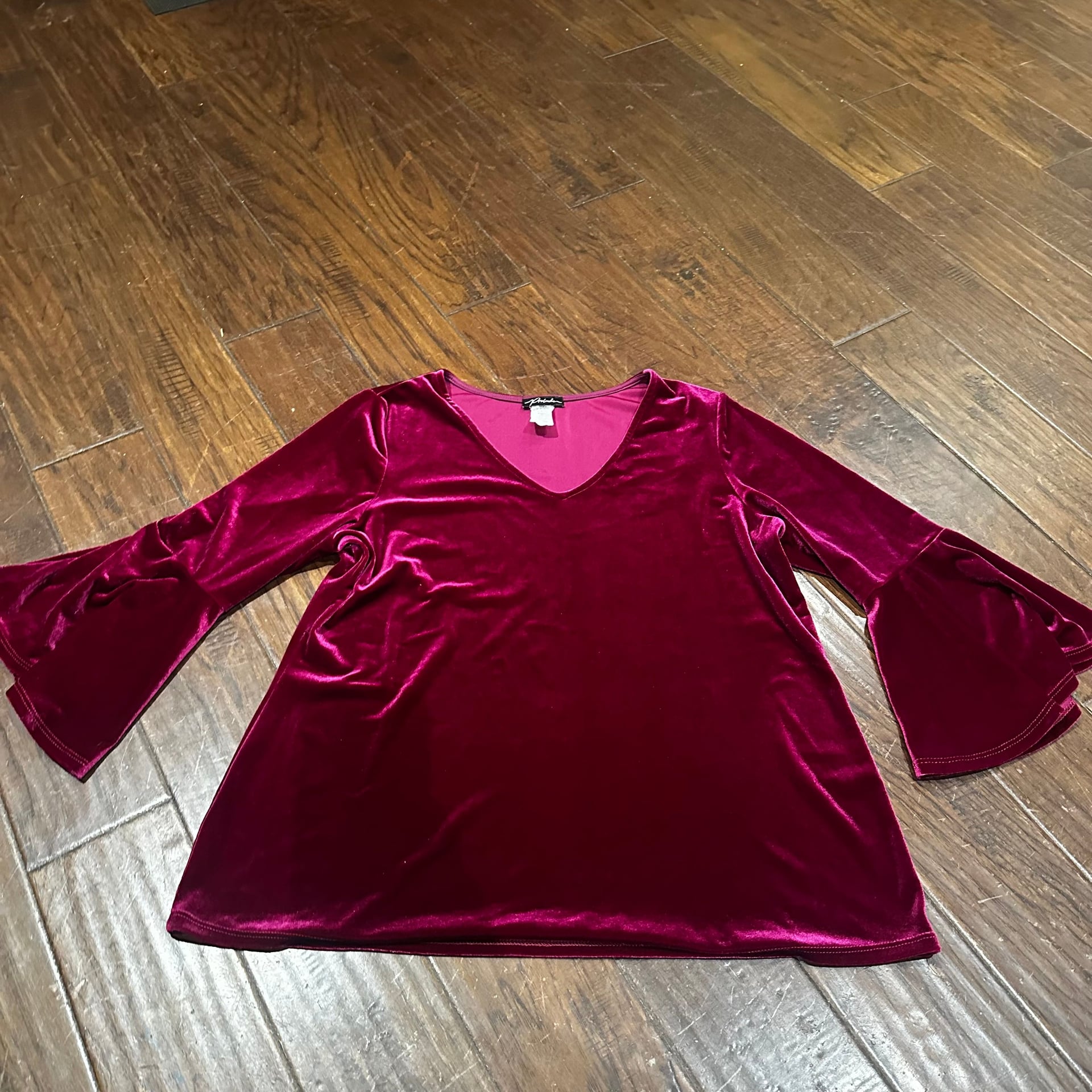 MSK Red Velvet V-Neck Bell Sleeve Blouse Top 2