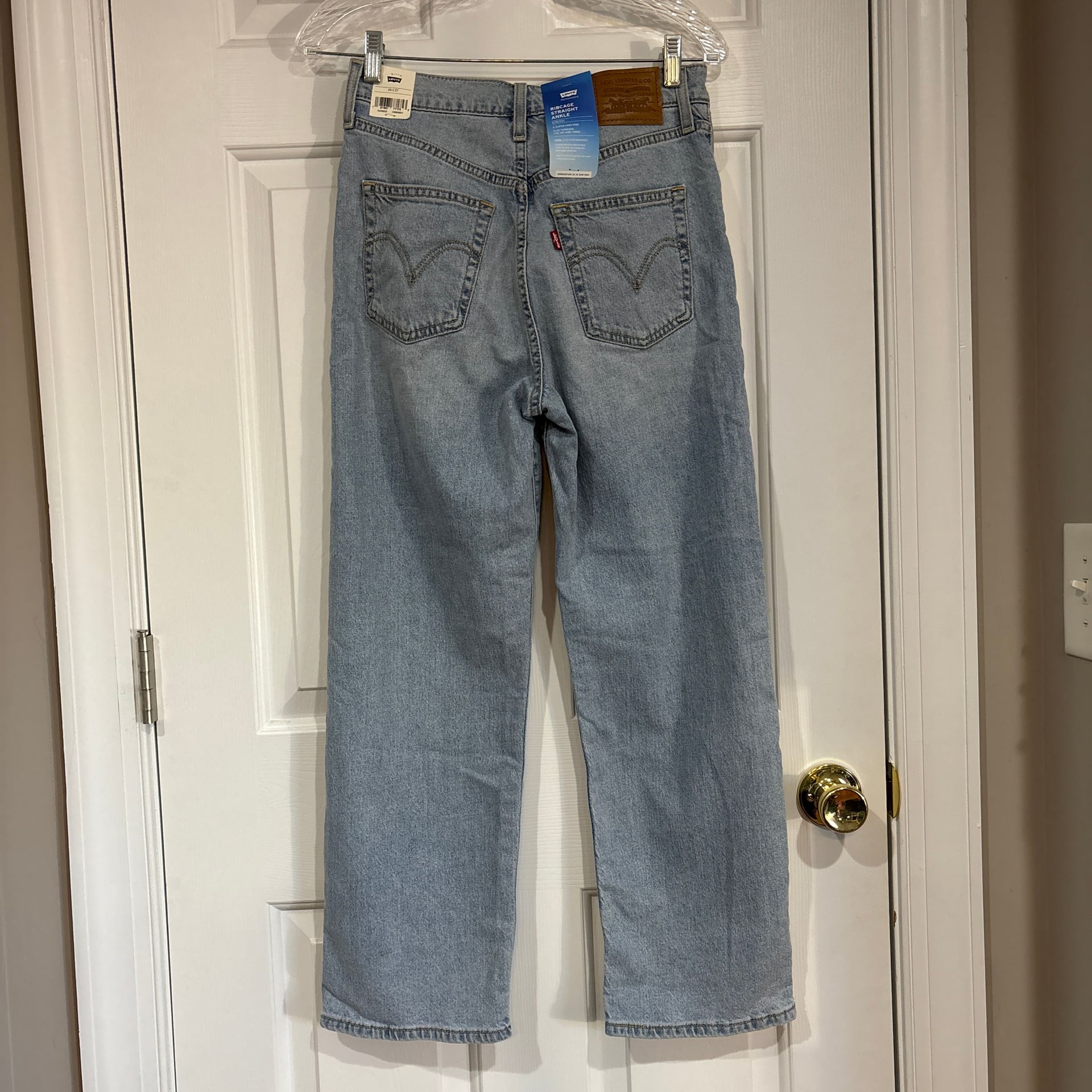 Levi's Ribcage Straight Ankle Jeans Light Wash SZ 26 x 27 NWT New 2