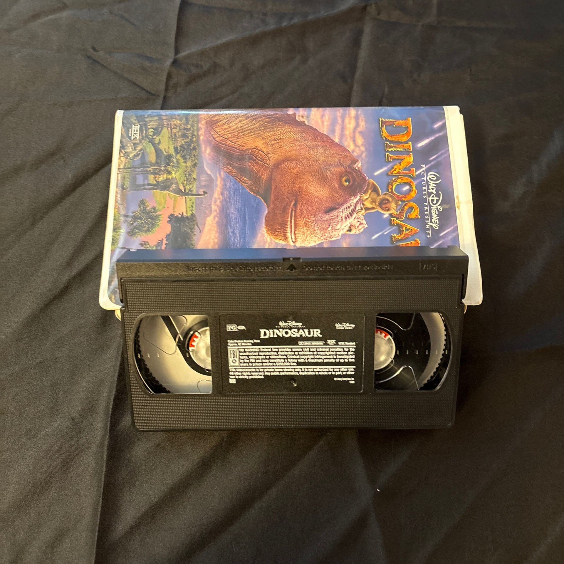 Walt Disney's Dinosaur (VHS, 2001) Clamshell Case 3
