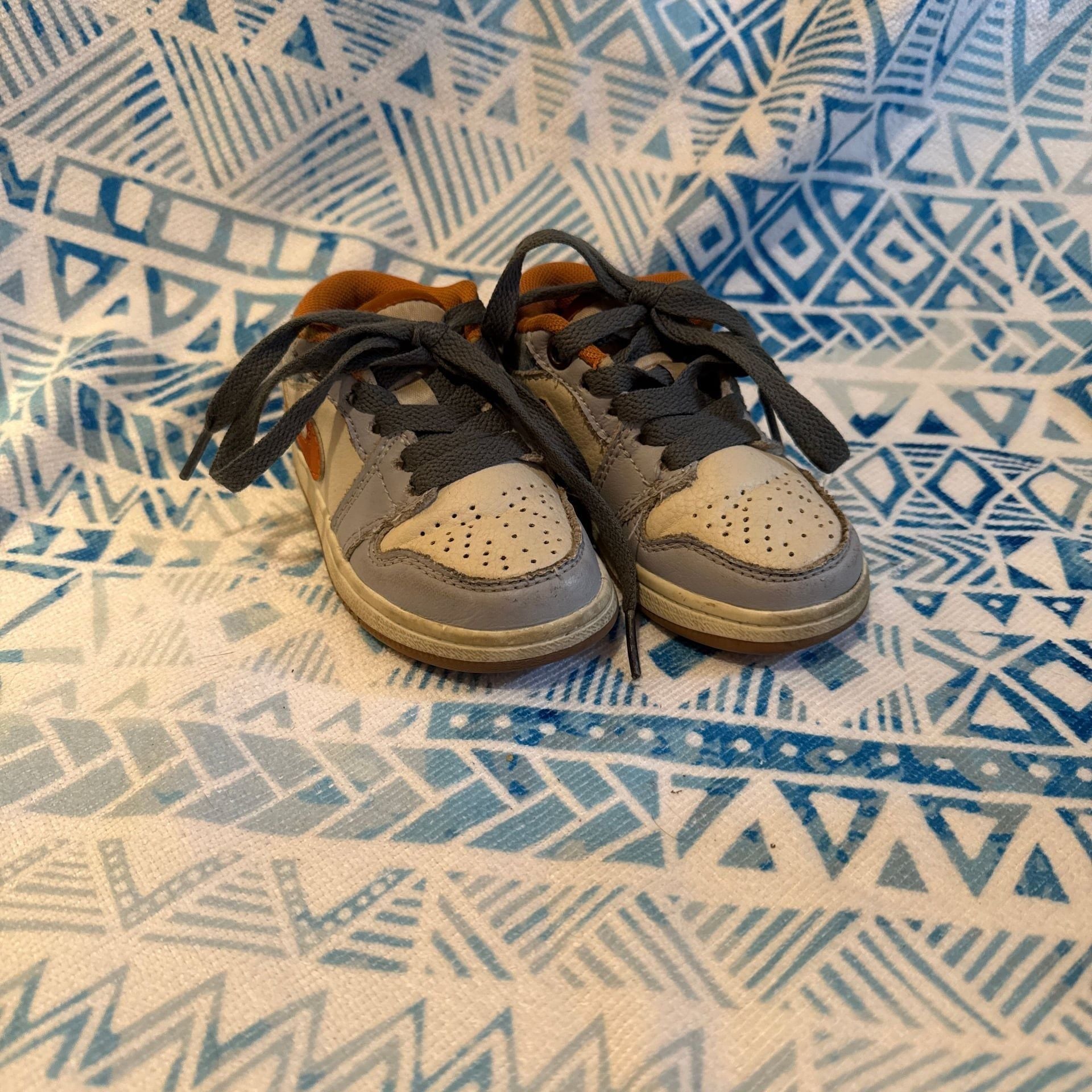 Air Jordan 1 Low 'Phantom Denim' (Toddlers)- FZ5045-091 1