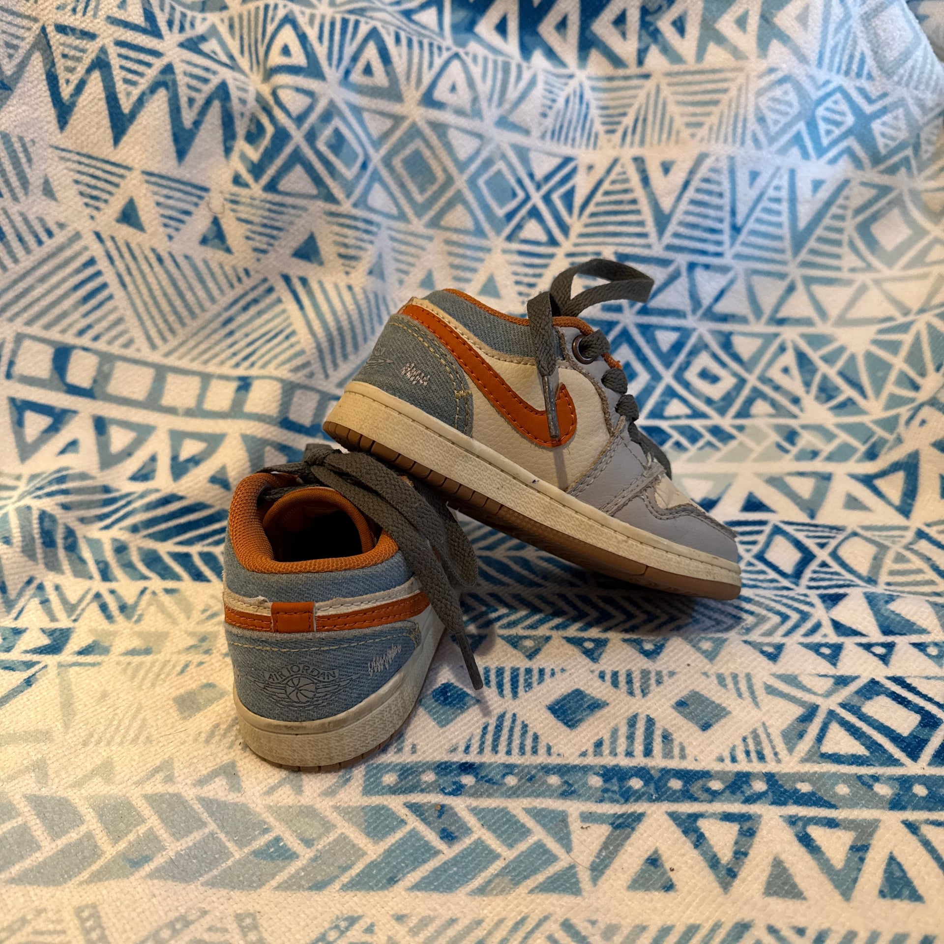 Air Jordan 1 Low 'Phantom Denim' (Toddlers)- FZ5045-091 3