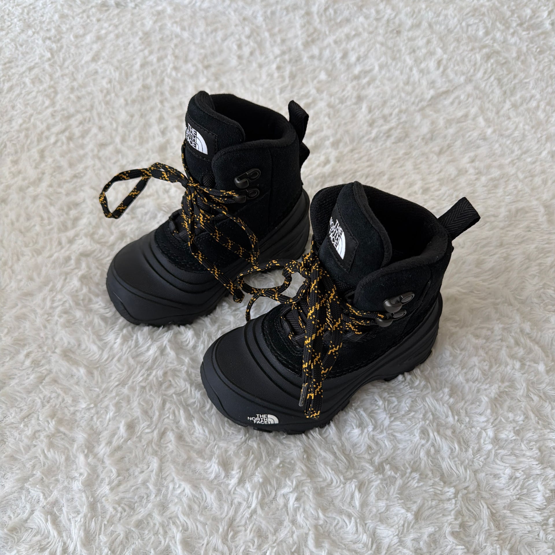 The North Face Youth Chilkat V Lace Waterproof Winter Boots Black 3