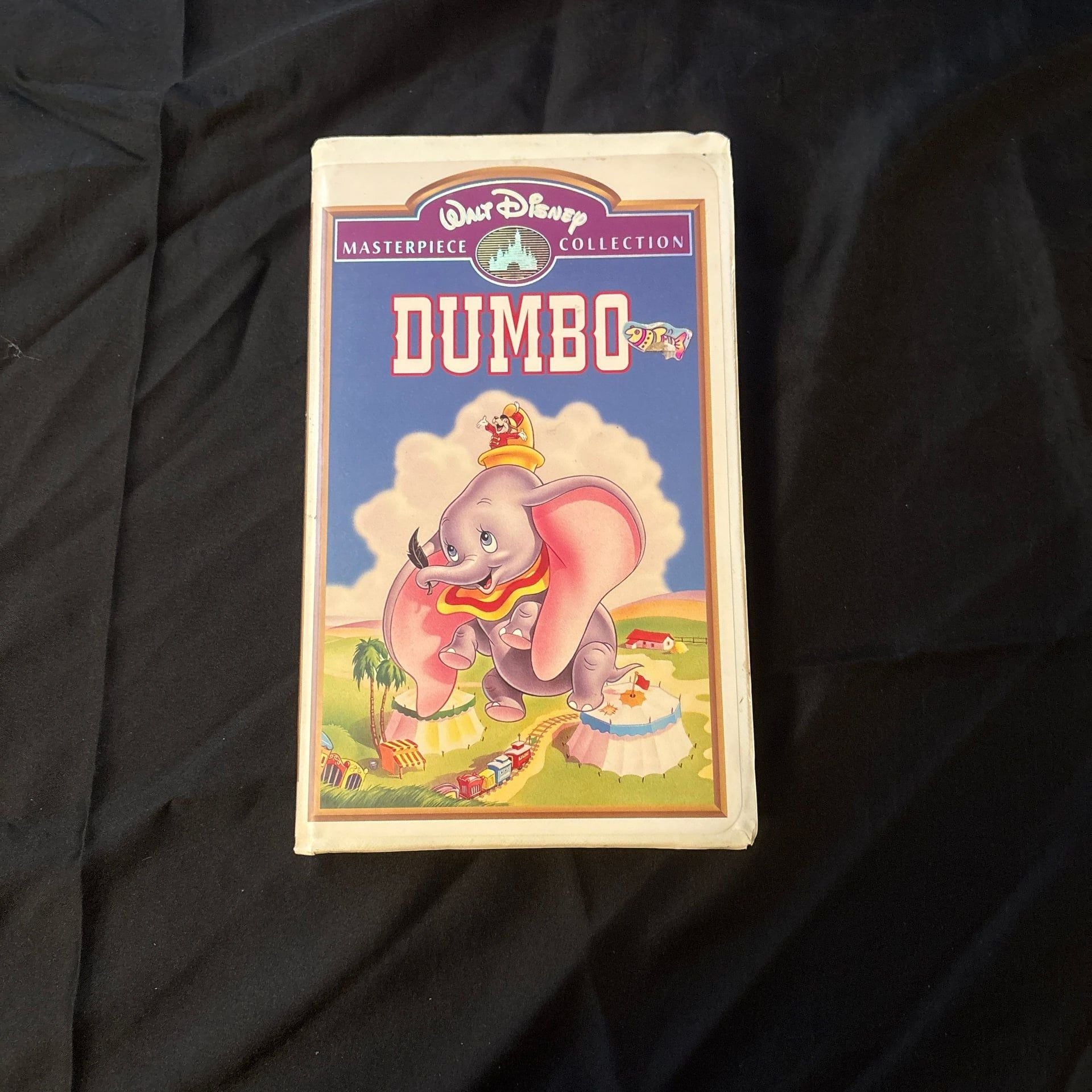 Walt Disney Masterpiece Collection: Dumbo VHS (Stock No. 024) 2