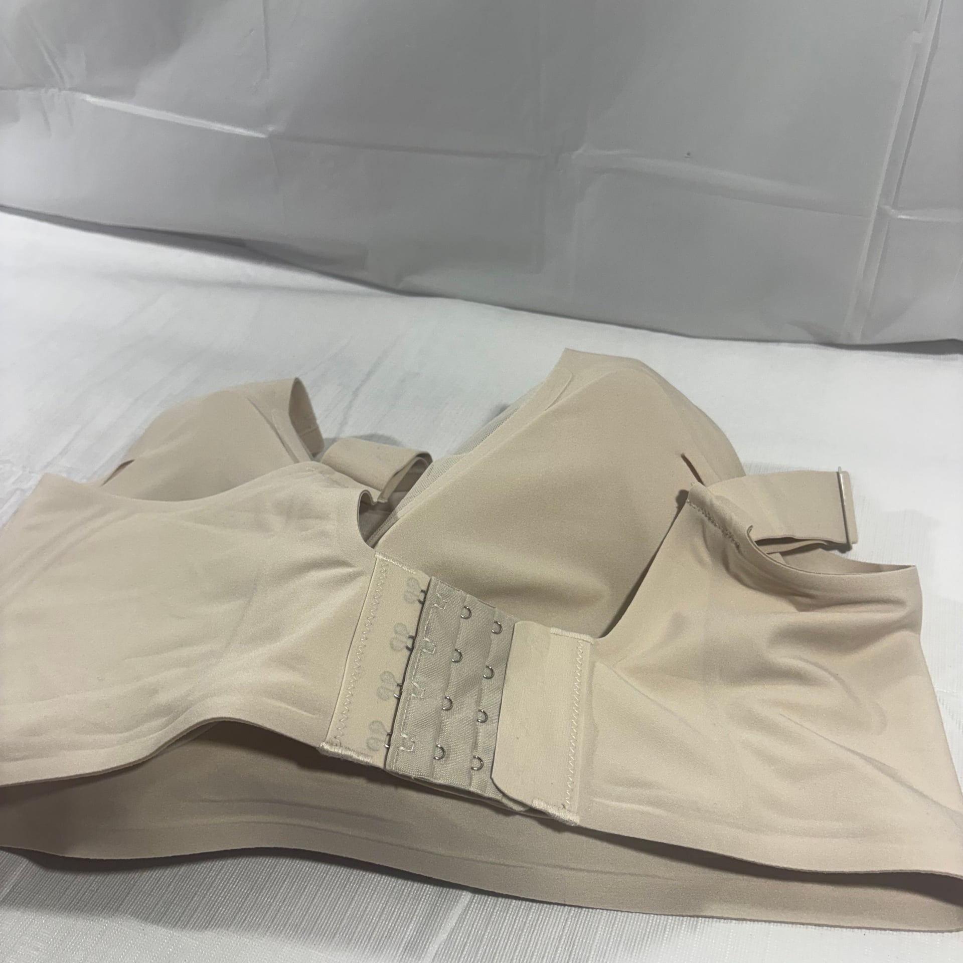 Women’s Seamless Full Coverage Bra Beige Nude Size 4xL Wireless Padded Comfort 5