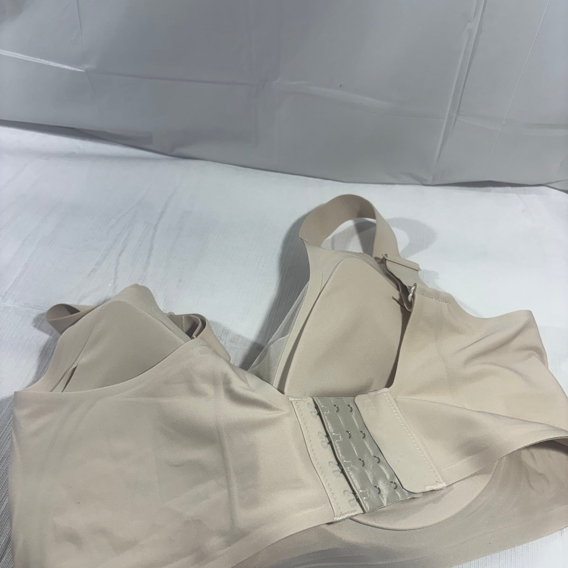 Women’s Seamless Full Coverage Bra Beige Nude Size 4xL Wireless Padded Comfort 6