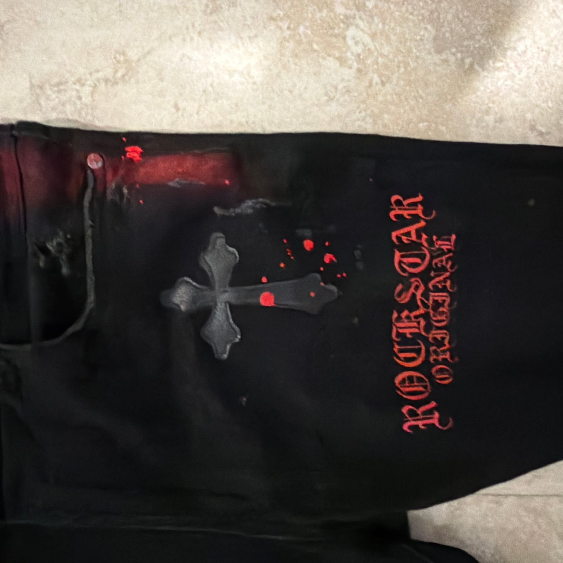 Rockstar original Co. Men's Moto Distressed Jeans Red Paint Splatter Black 2
