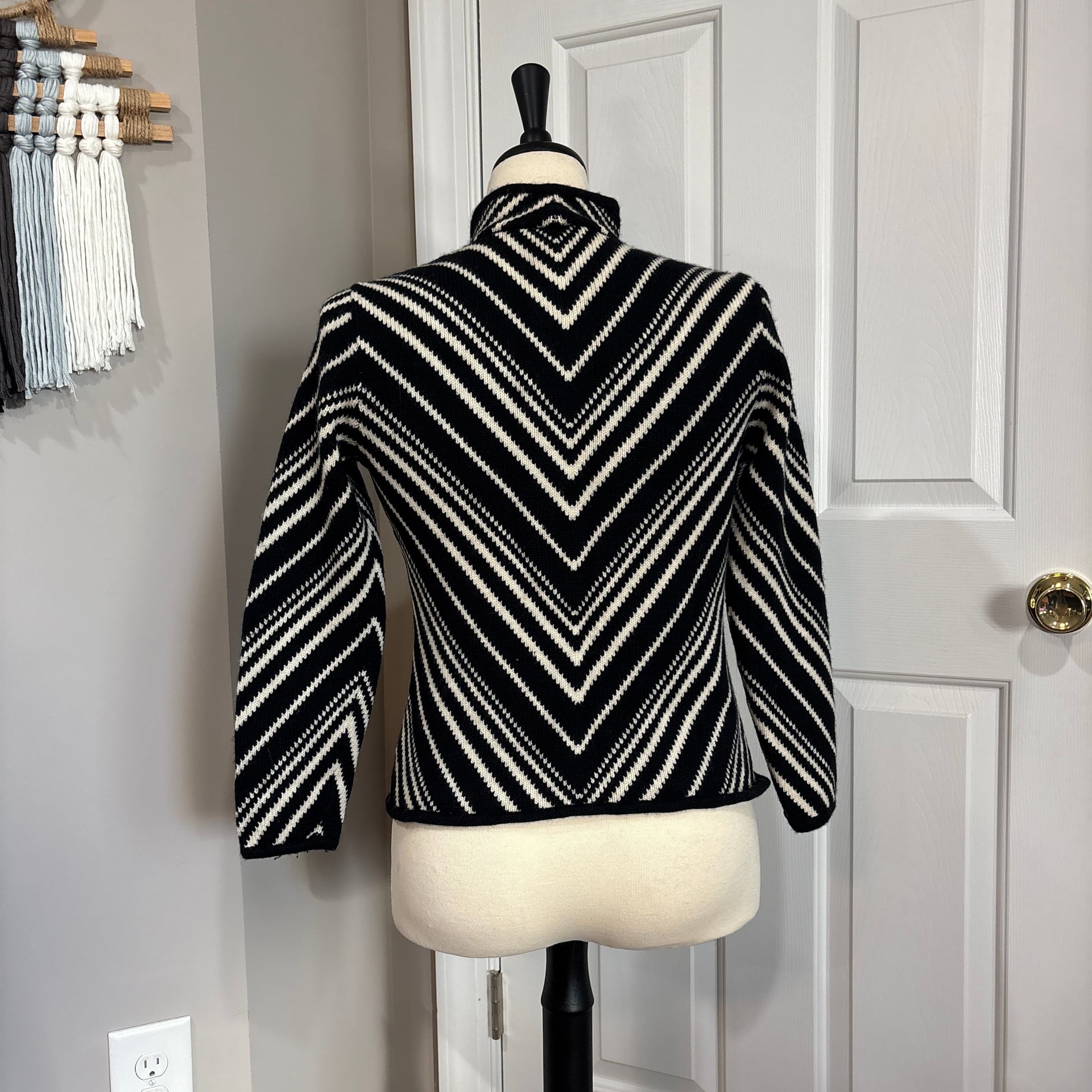 TALBOTS Black White Striped Sweater Sz S Wool Cardigan Long Sleeve Retro 3