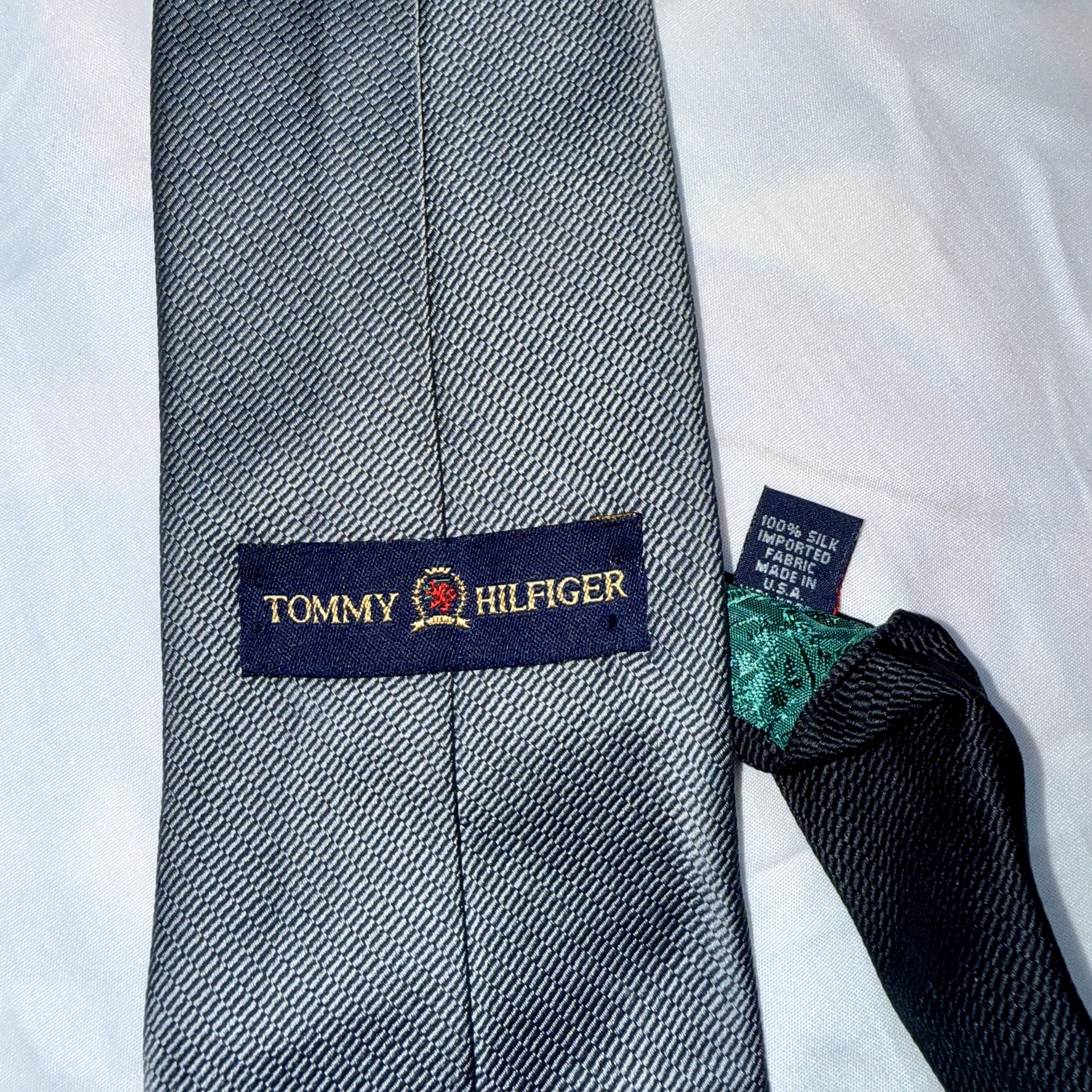Tommy Hilfiger 100% Silk Tie .. Made in USA 3