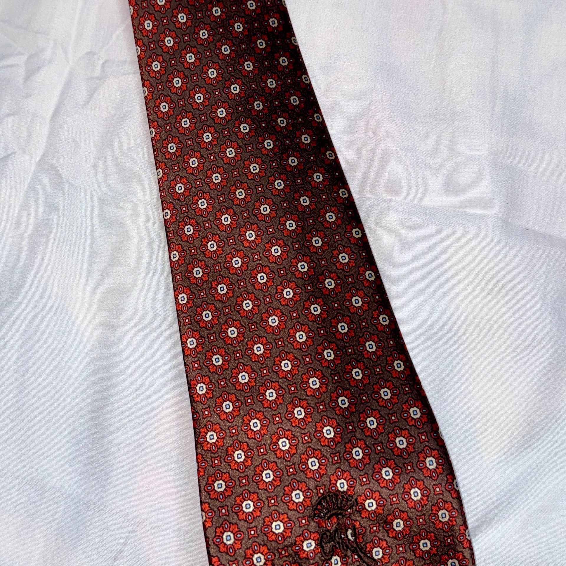 Bullock said Jones San Francisco Brown & Orange Geometric Floral Medallion 100% Silk Tie.. 2