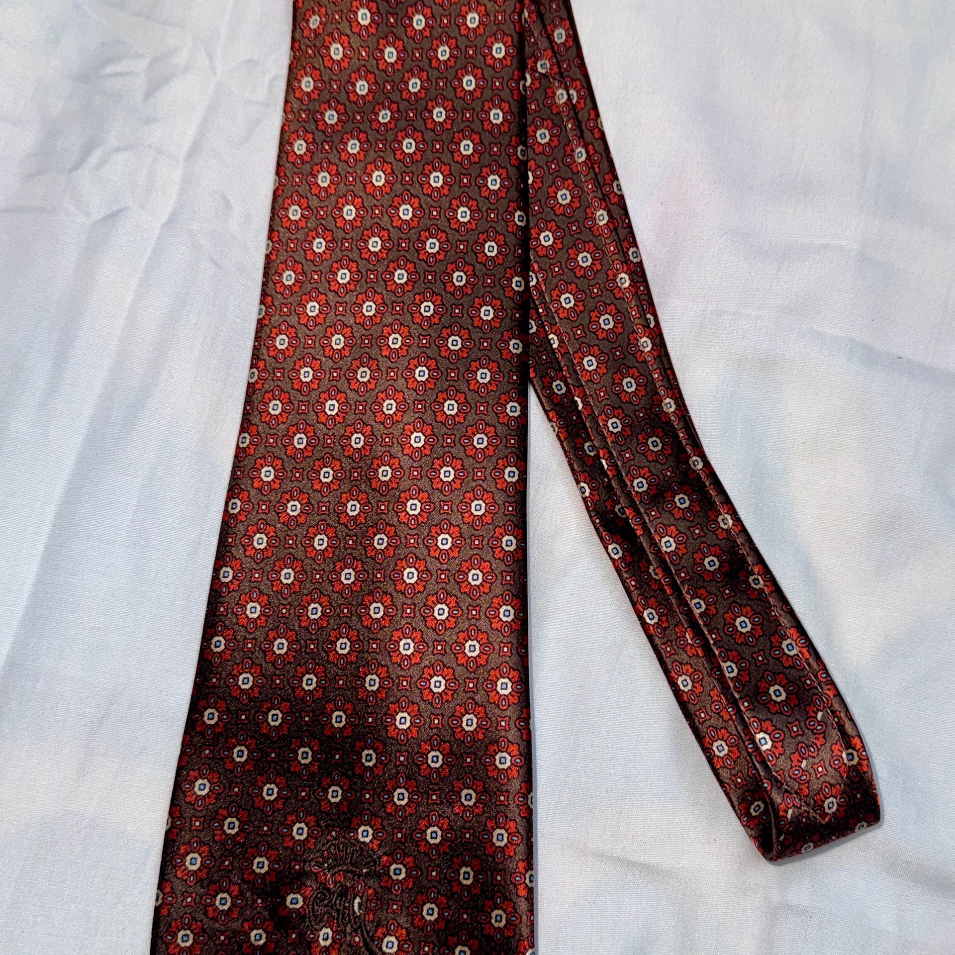 Bullock said Jones San Francisco Brown & Orange Geometric Floral Medallion 100% Silk Tie.. 3