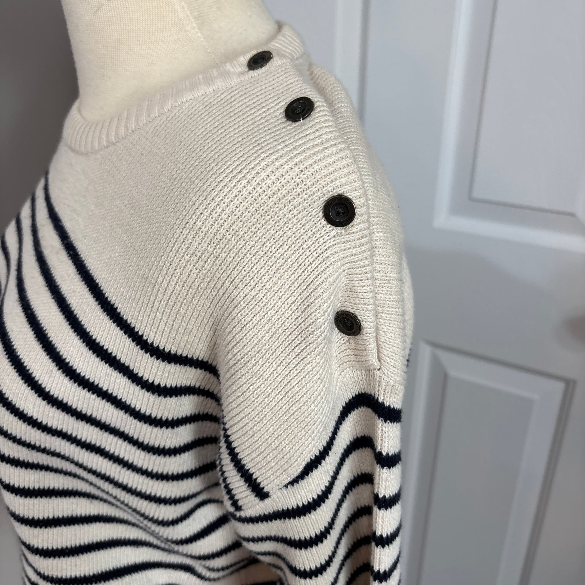 Cream & Navy Striped Sweater Size M Preppy Button Detail H&M 100% Cotton 6