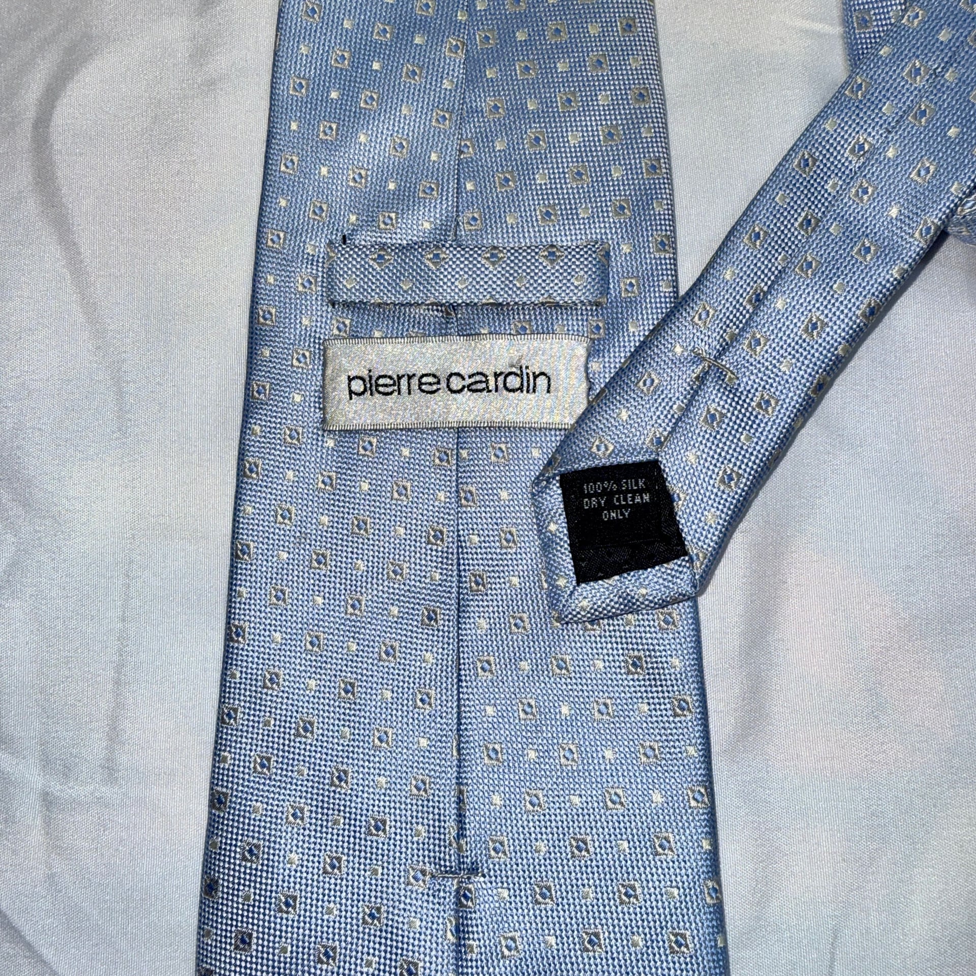 Pierre Cardin necktie 100% silk light blue handmade little circles 3