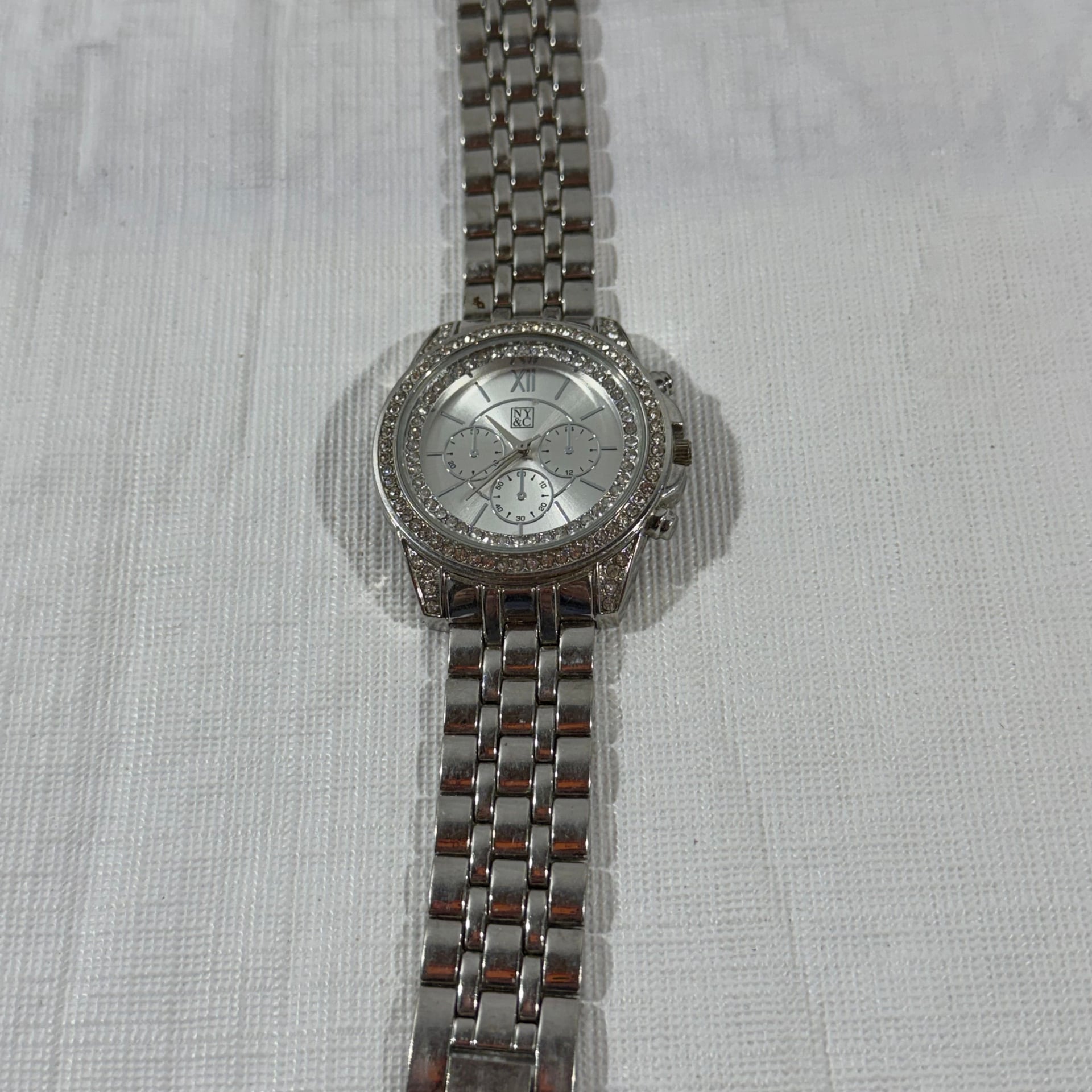 Lot of 4 Women's Vintage & Modern Watches - Avon, Kenneth Cole, Seiko 7