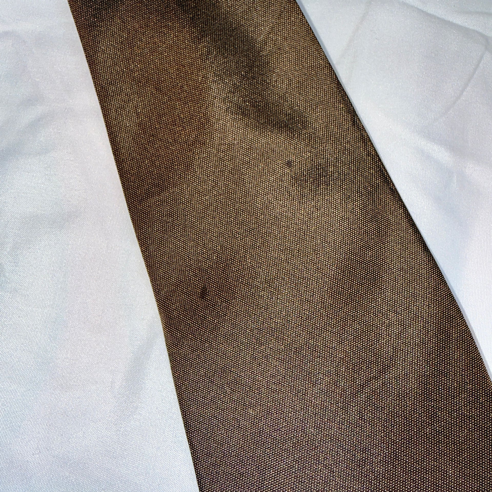 Geoffrey Beene 100% silk Textured Men's Tie 1