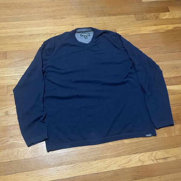 Eddie Bauer Men's Navy Blue V-Neck Sweater 