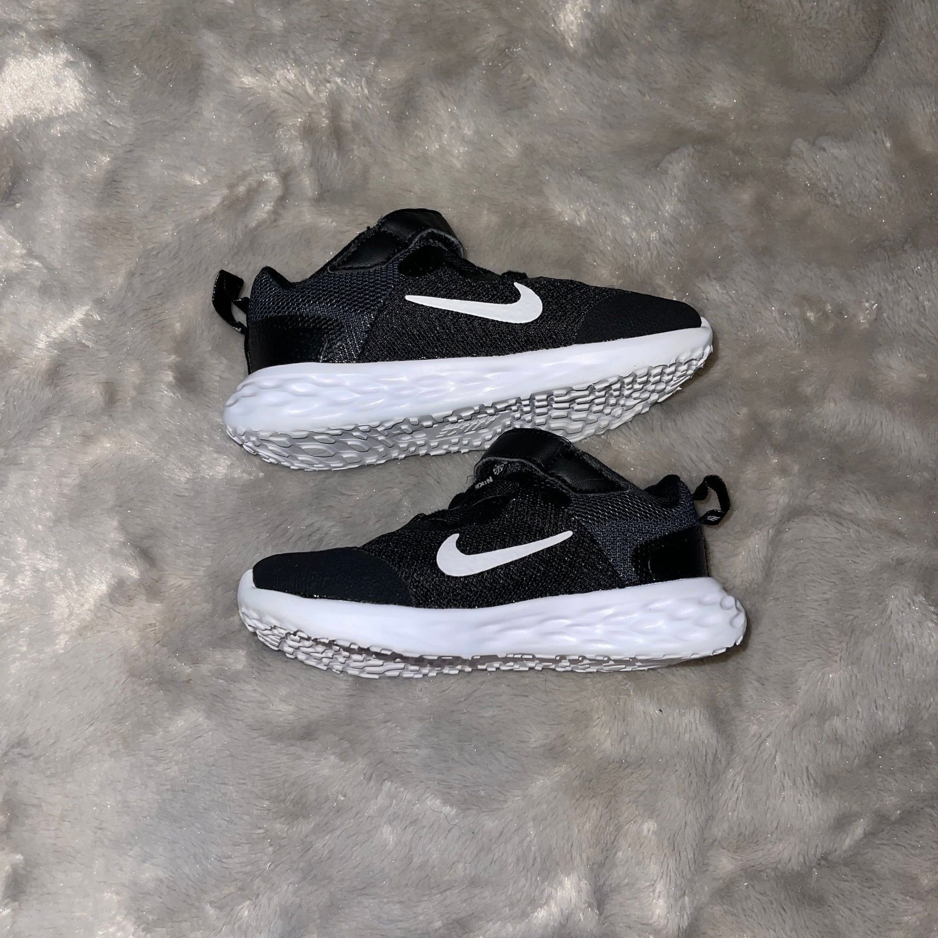 Nike Flex Runner 2 Toddler Sneakers | Black/White | US 8C / EU 25 3