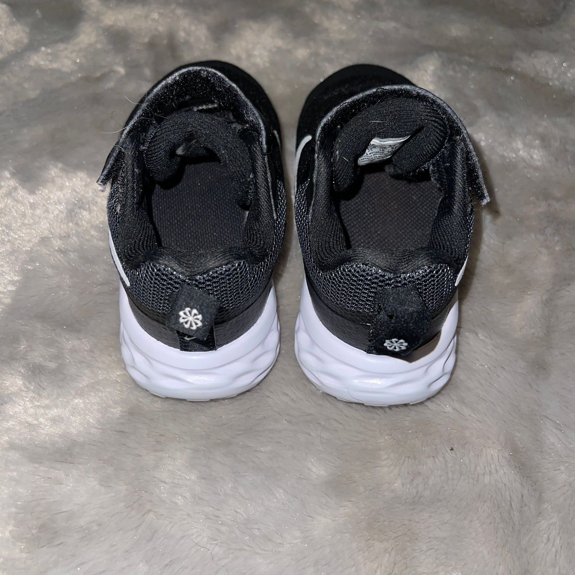 Nike Flex Runner 2 Toddler Sneakers | Black/White | US 8C / EU 25 6
