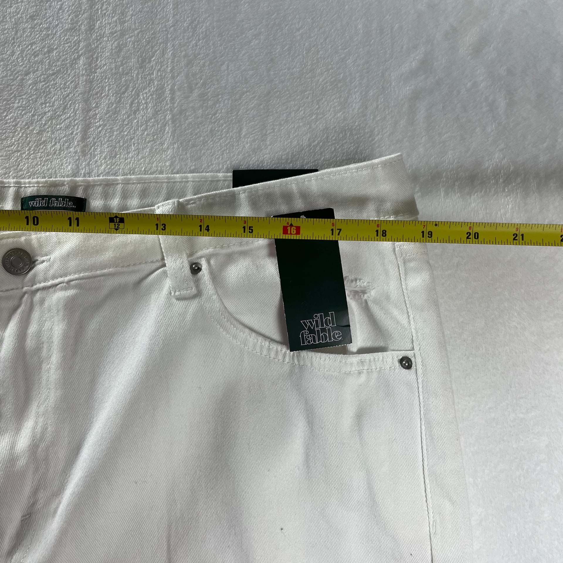 Wild Fable White High Rise Dad Jeans Distressed Y2K Grunge Size 18 7