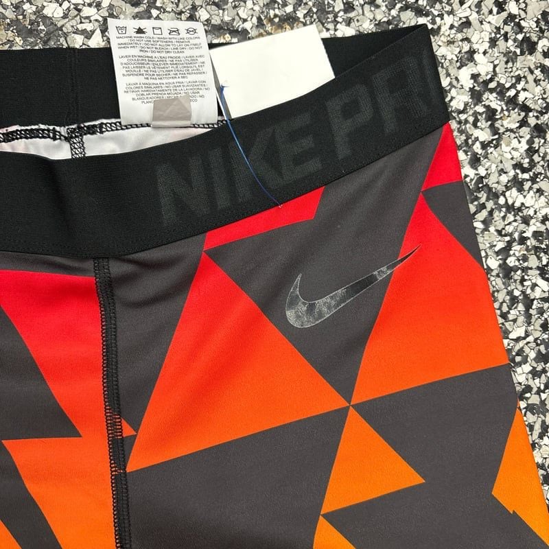 Nike Pro Be True Rainbow Geometric Pride Training Tights 3