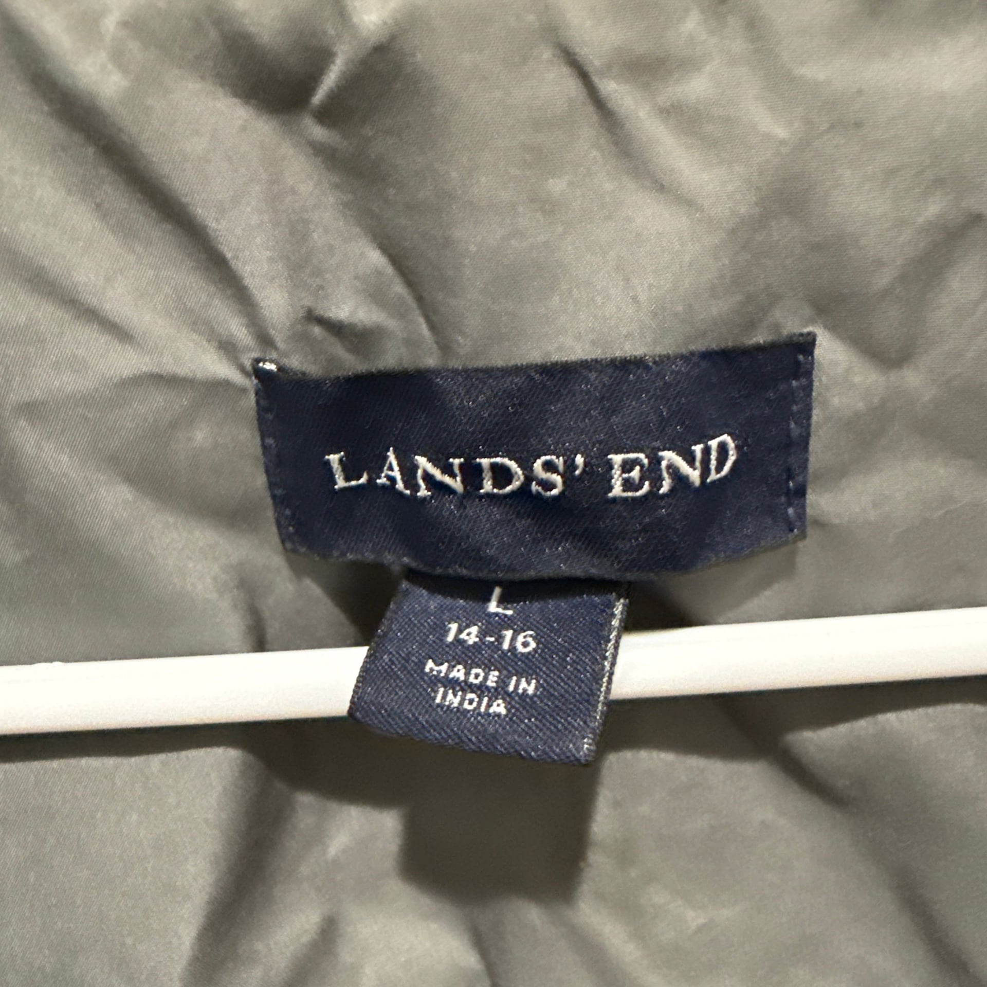 Lands' End 7