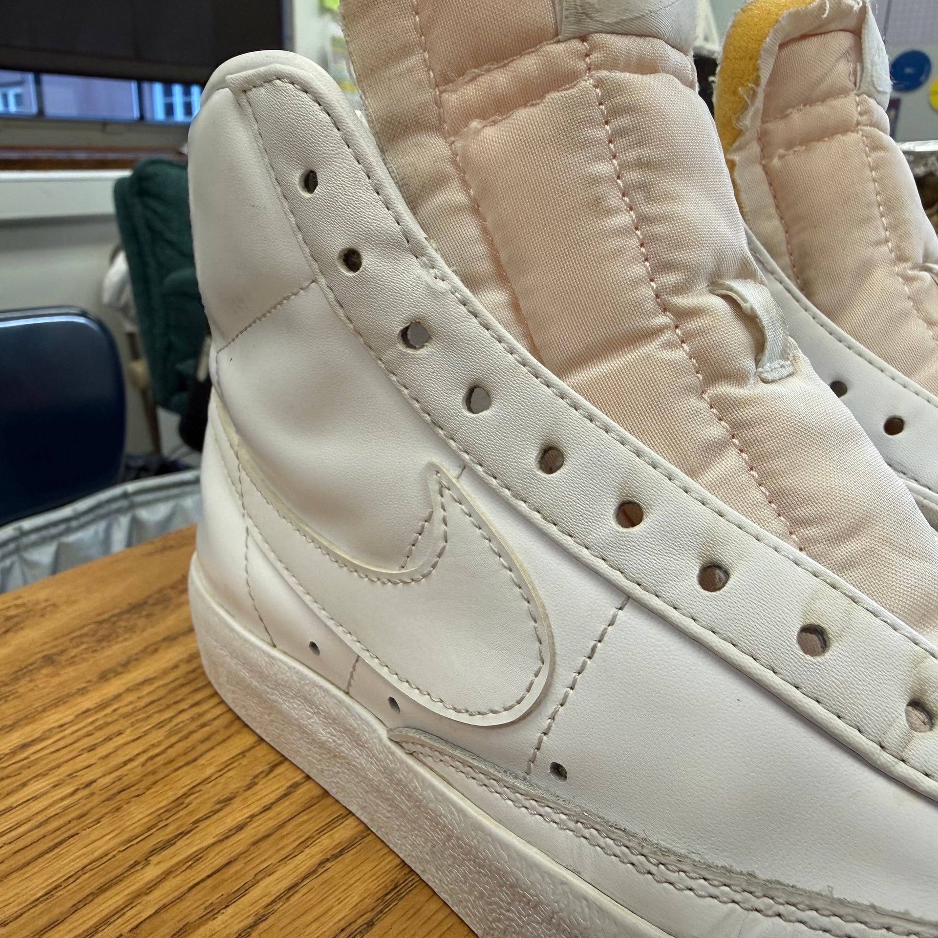 Nike Blazer Mid 77 Triple White CZ1055 117 Women's Size 7 Sneaker 2