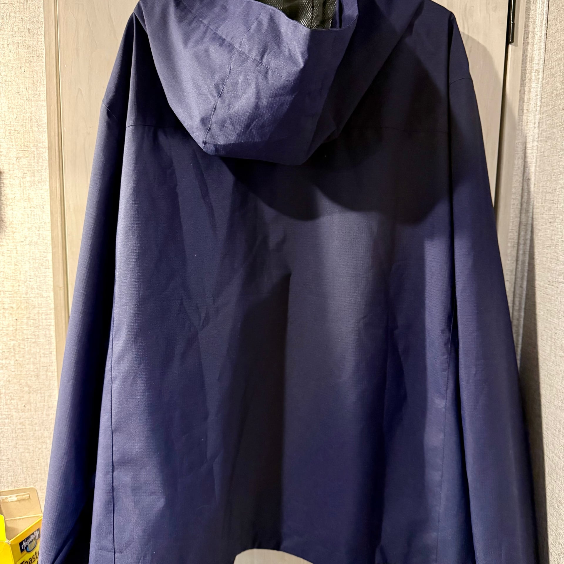OTU Mens Waterproof RainJacket XXL Navy Blue Lightweight Hooded Shell Mesh Lined 2
