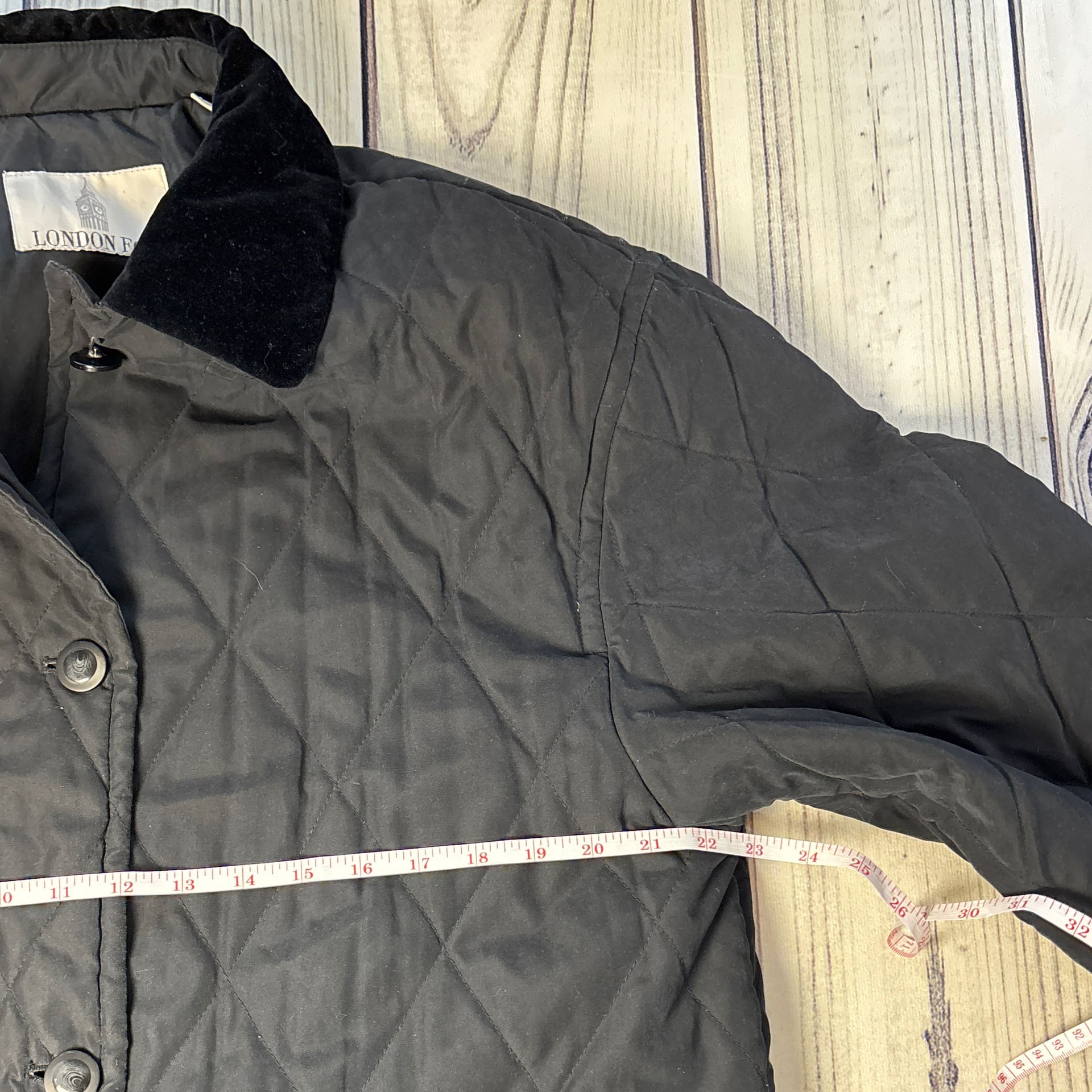 VTG London Fog Women's Black Quilted Barn Jacket Velvet Collar SZ 1X Vintage 6