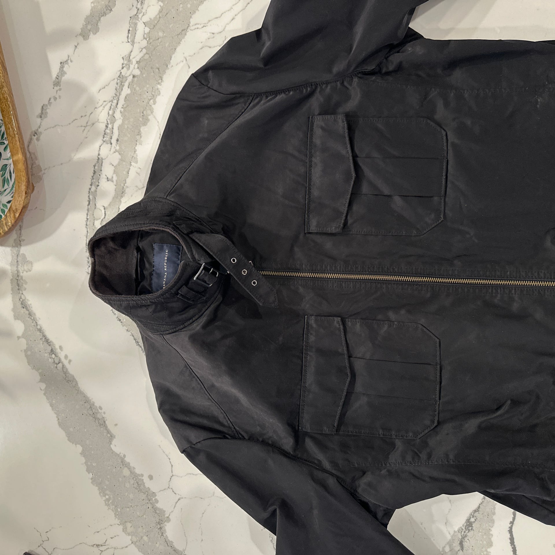 Banana Republic Men's Black Four-Pocket Full-Zip Field Jacket with Buckled Collar 1