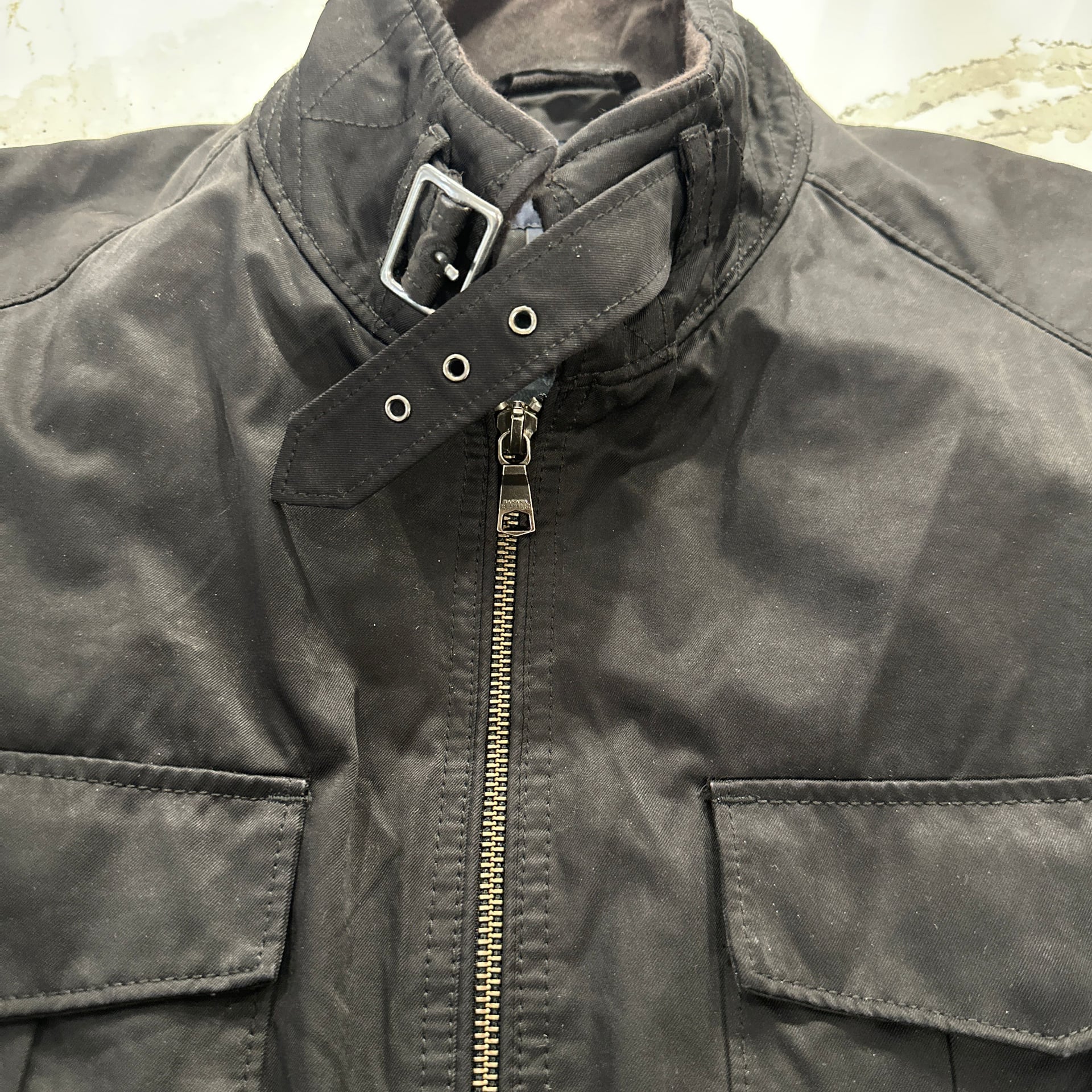 Banana Republic Men's Black Four-Pocket Full-Zip Field Jacket with Buckled Collar 4