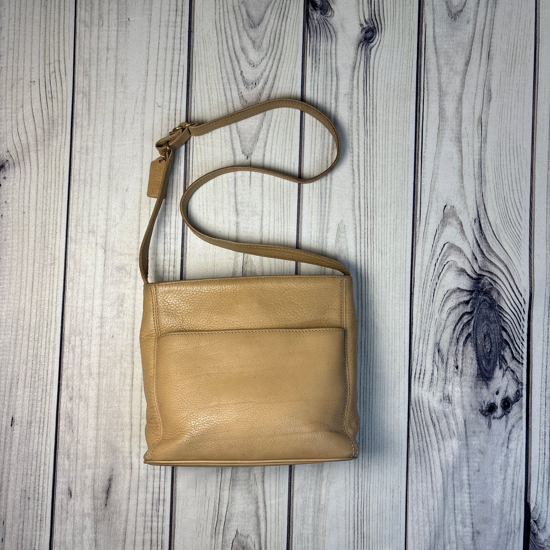 Coach Vintage 1990s Sonoma 4924 Pebbled Leather Crossbody Bag Tan VTG 2