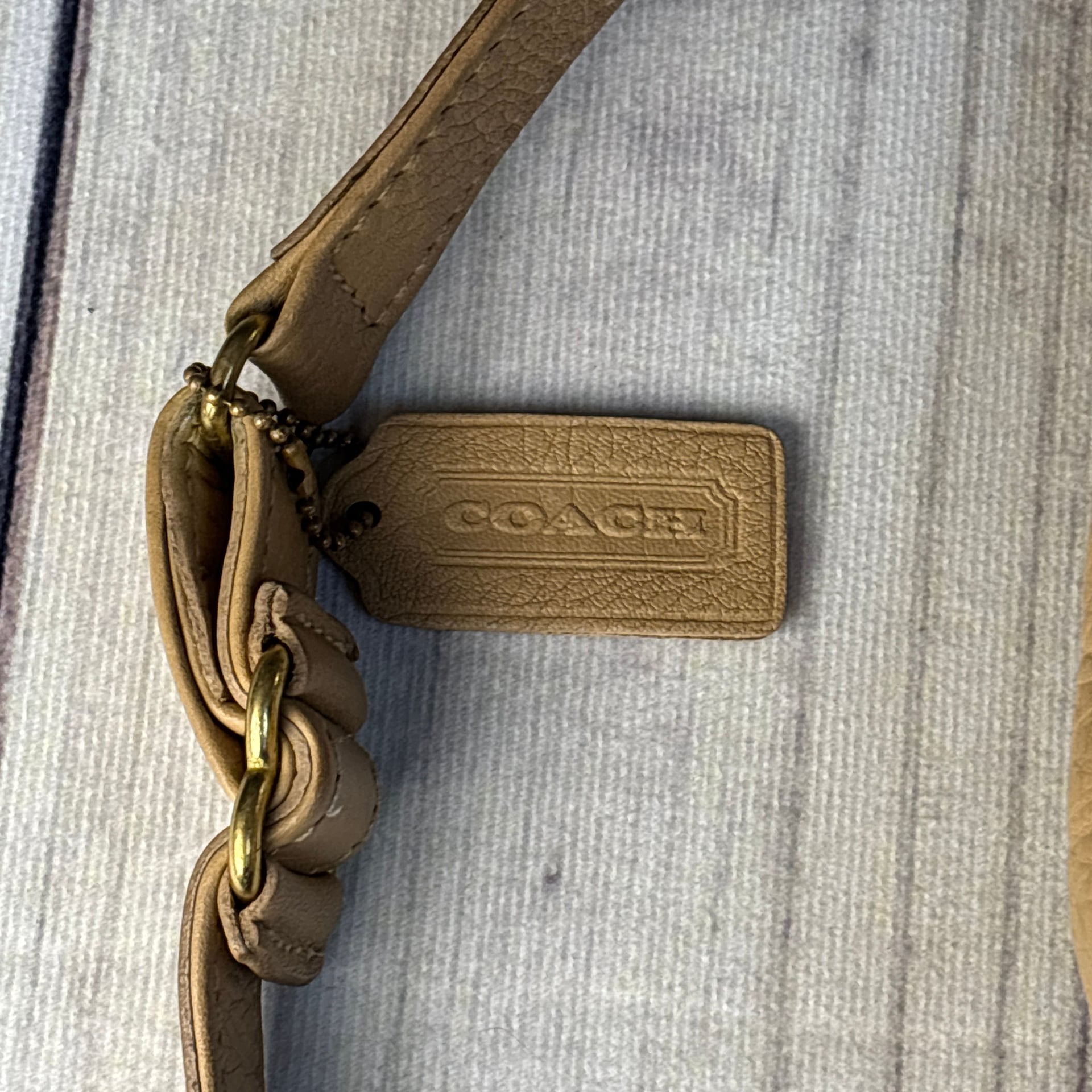 Coach Vintage 1990s Sonoma 4924 Pebbled Leather Crossbody Bag Tan VTG 8