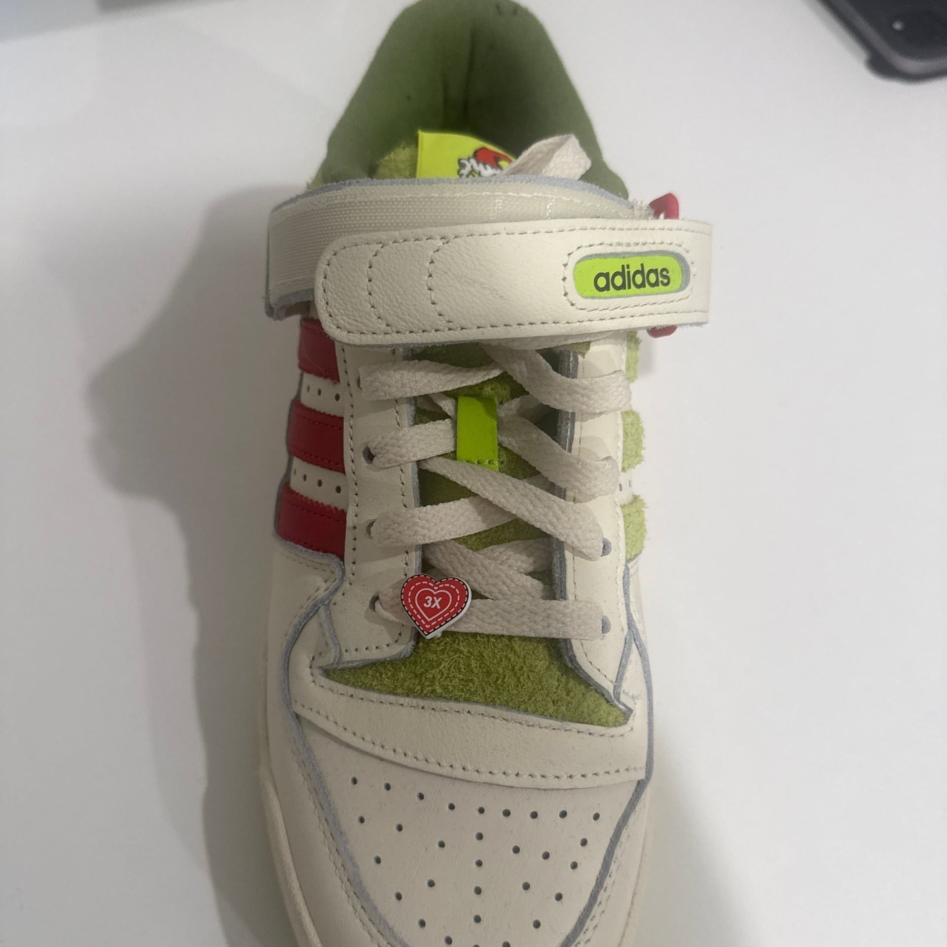 Adidas Forum Low x The Grinch 'Cream White/Solar Slime' Sneakers ID3512 1