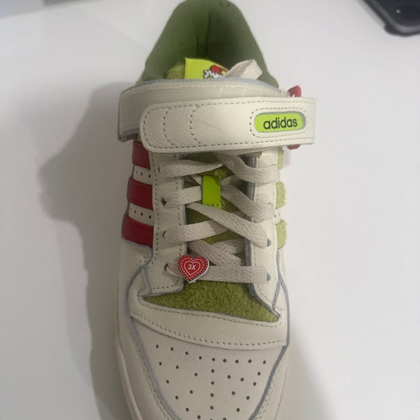Adidas Forum Low x The Grinch 'Cream White/Solar Slime' Sneakers ID3512