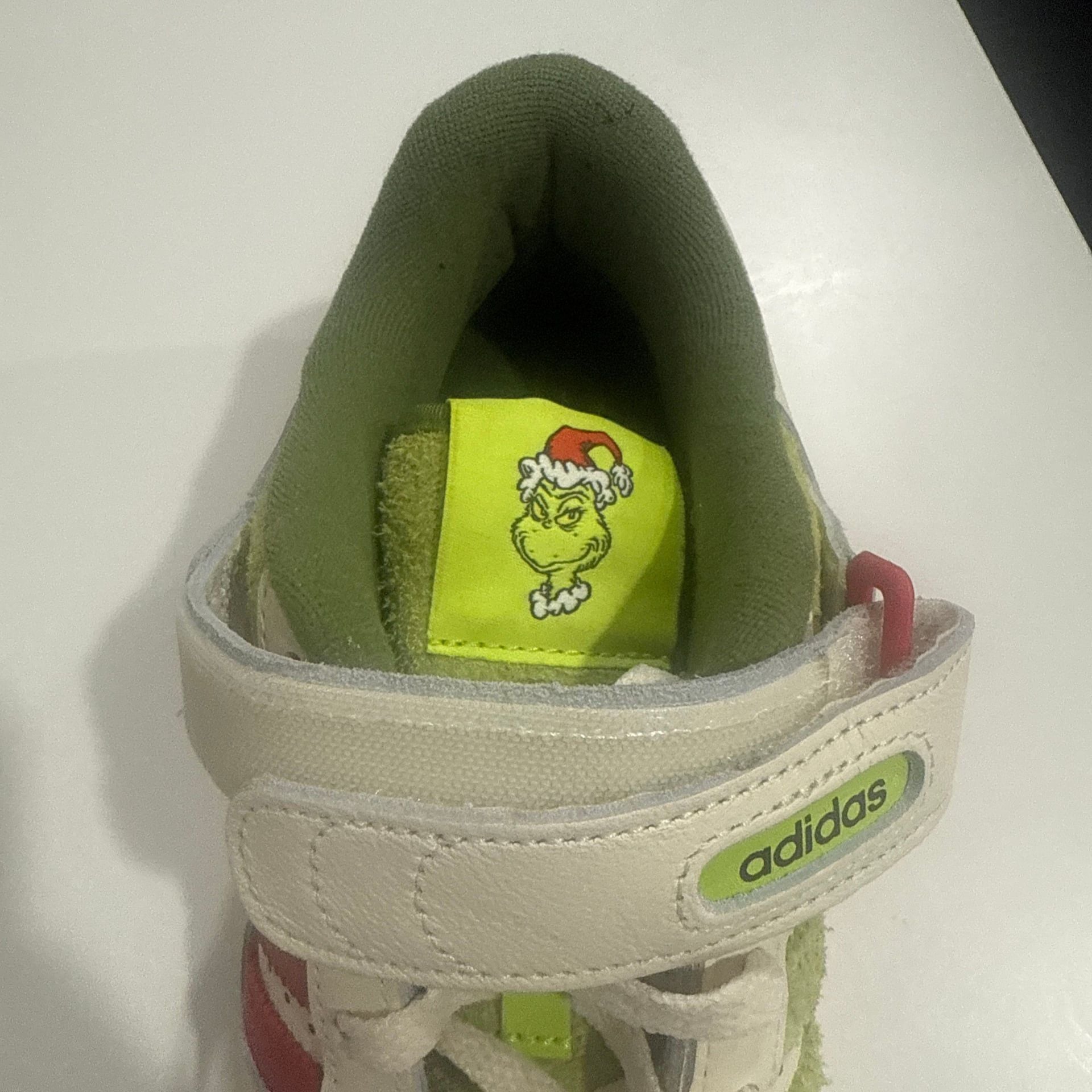 Adidas Forum Low x The Grinch 'Cream White/Solar Slime' Sneakers ID3512 2