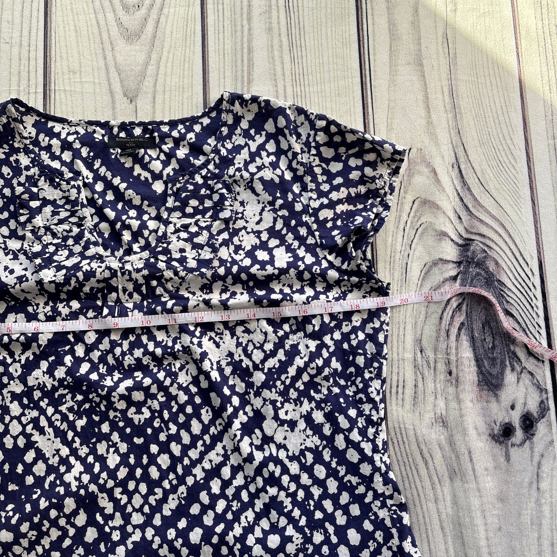 Banana Republic Navy & White Cap Sleeve Ruffe Detail Blouse SZ Petite M 4