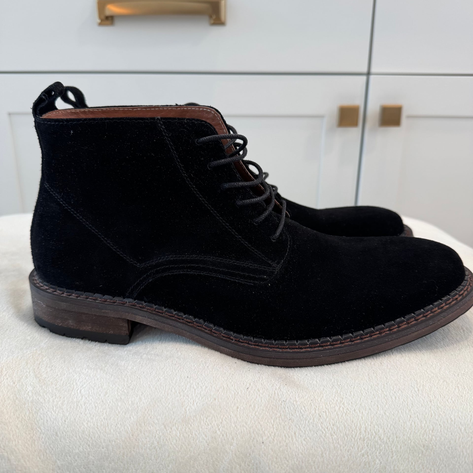 Vintage Foundry Co. Men's Otto Black Suede Chukka Boots Size 10 4
