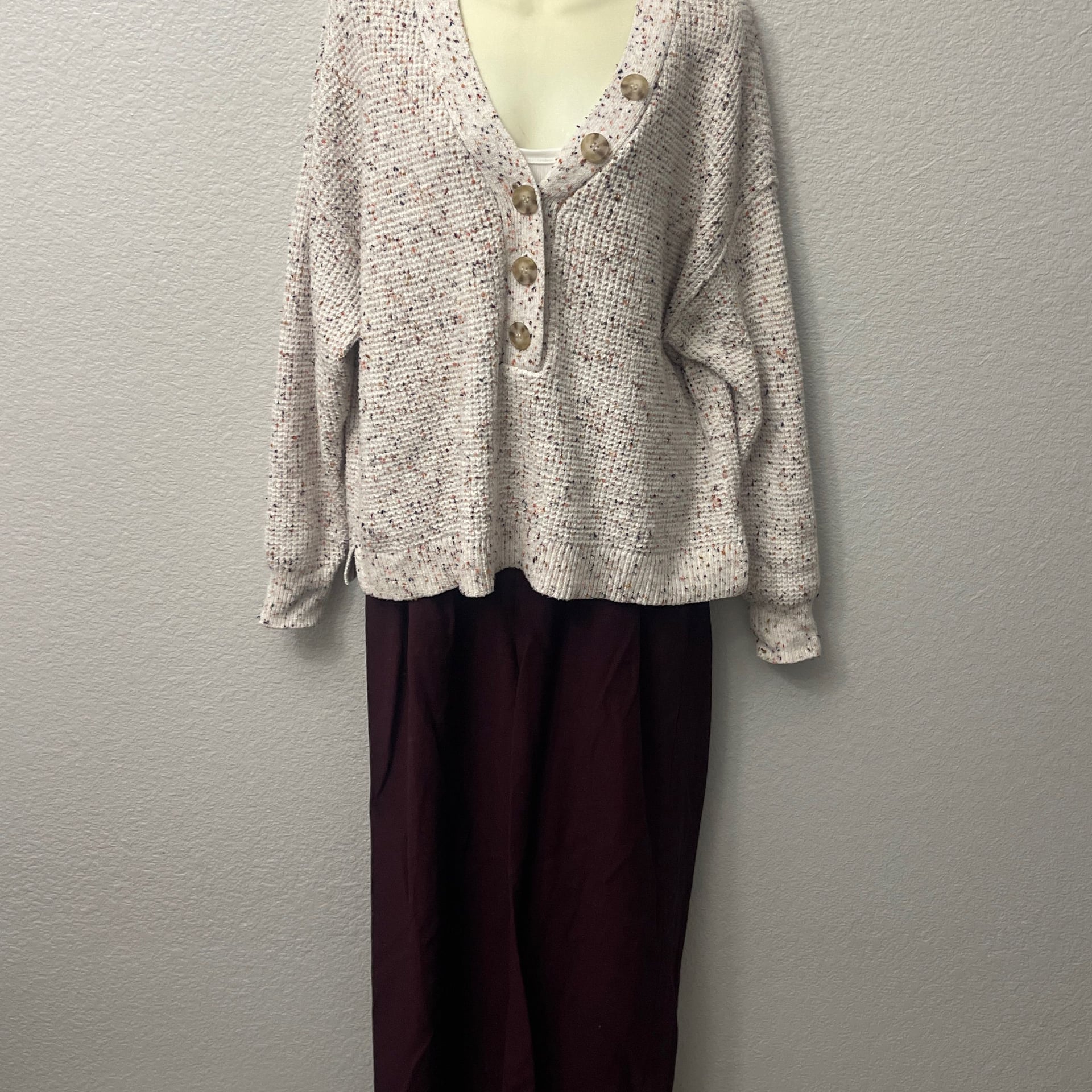 a.n.a Womens Oatmeal Marled Long Sleeve Y-Neck Pullover Henley Sweater 3