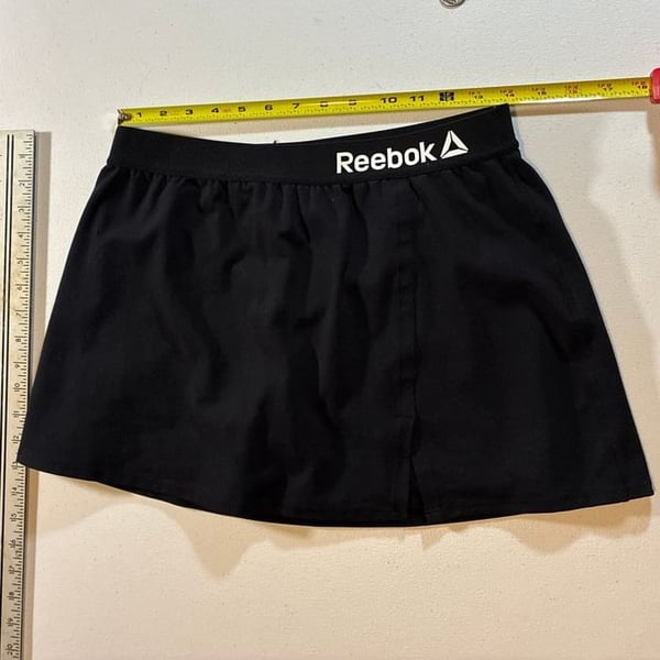 Reebok Women's Black Athletic Skort with Built-in Shorts Lined Skirt