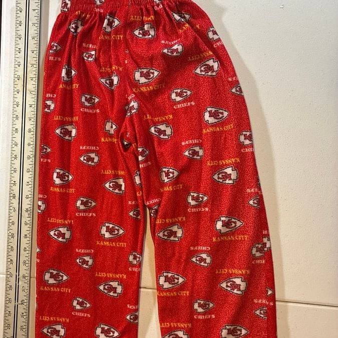 NFL Team Apparel Youth Kansas City Chiefs All-Over Print Fleece Pajama Pants Red 6
