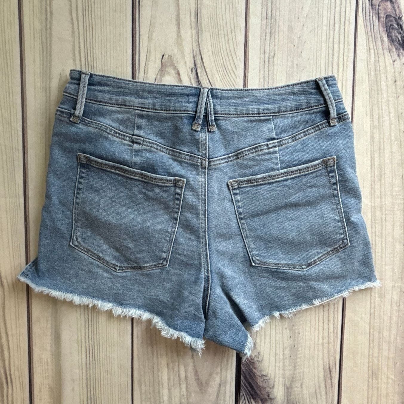 Good American Size 12/31 Good Curve High Rise Distressed Raw Hem Denim Shorts 8