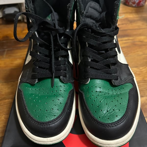 Nike Air Jordan 1 Retro High OG 'Pine Green' (2018)