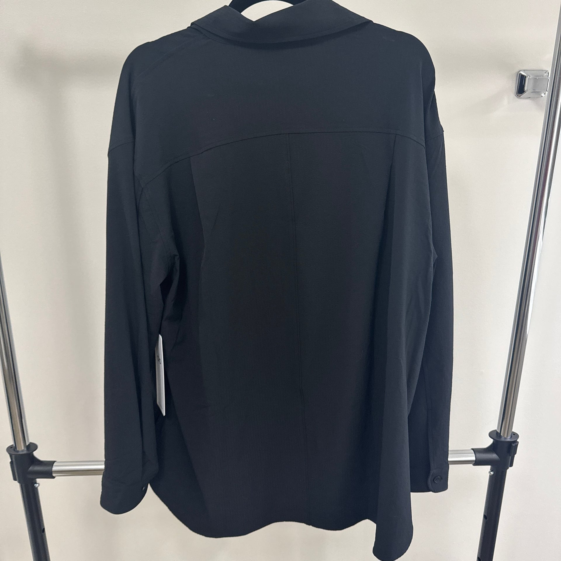 Alo Yoga Dreamscape Button Down Long Sleeve Black Shirt 7