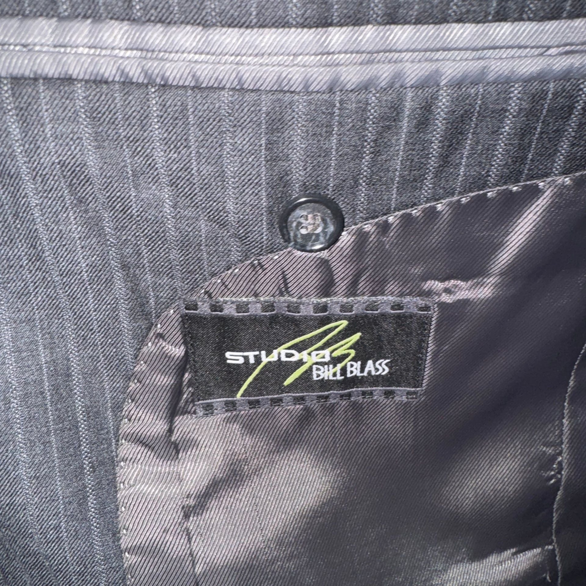 Studio by Bill Blass Men's Super 100's Worsted Wool Black Pinstripe Suit Jacket Blazer 3